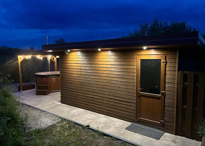 Zagroda Mazury -,,domki Nad Rozlewiskiem